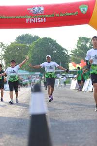 BIB: 1904
                            <button type="button" onclick="openModal(3652940)" class="btn btn-primary btn-sm float-right btn-popup" data-toggle="modal" data-target=".modal-high-quality">
                        <i class="fas fa-shopping-cart"></i> Add to Cart
                    </button>
                                            <button type="button" onclick="isThisMe(3652940, true)" class="btn btn-success btn-sm float-right btn-popup btn-isme hidden" data-toggle="tooltip" data-placement="bottom" title="นี่คือรูปของคุณใช่ไหม คลิกที่นี่เพื่อเอาเข้าอัลบั้ม">
                        <i class="fas fa-plus"></i> Add to album
                    </button>
                    <button type="button" onclick="isThisMe(3652940, false)" class="btn btn-warning btn-sm float-right btn-popup btn-isnotme hidden">
                        <i class="fas fa-ban"></i> Remove from album
                    </button>